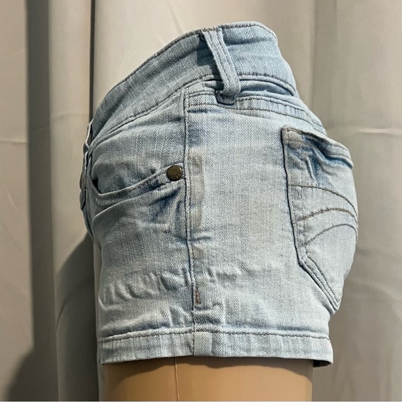 Decree Dirty Wash Jean Shorts - Picture 2 of 4